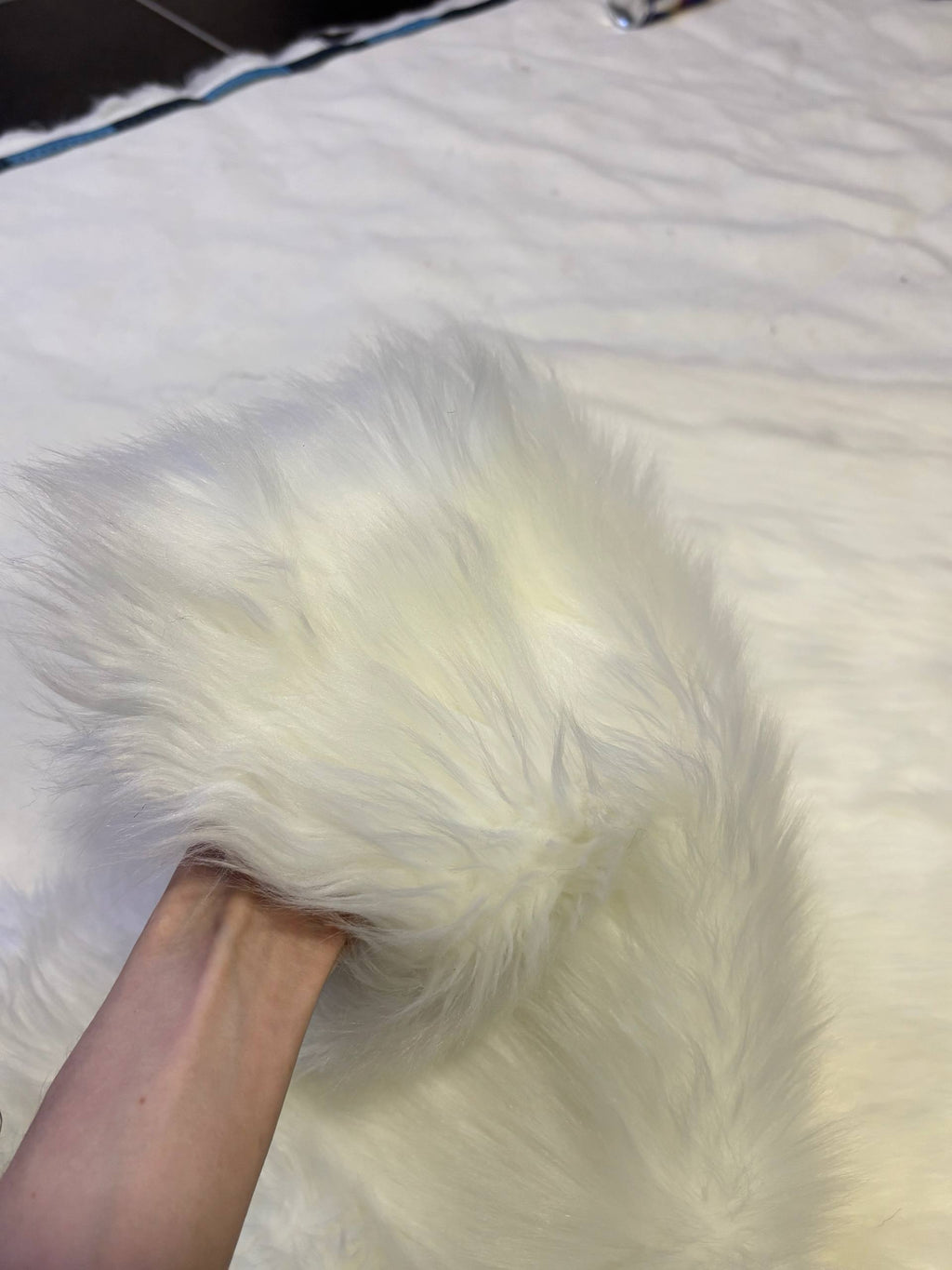 White Luxury 60mm Shag Pile - mohairbearmakingsupplies.co.uk