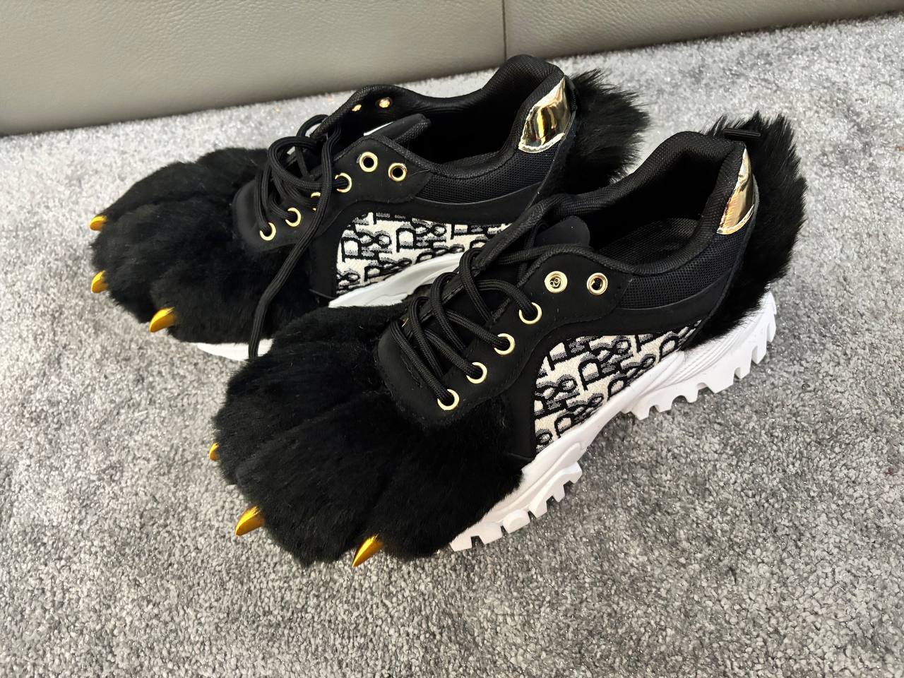 Shoe Paws - Black with Gold Claws
